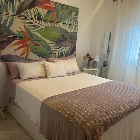 Homestay Cama Doble Con Bano Compartido Mairena del Aljarafe